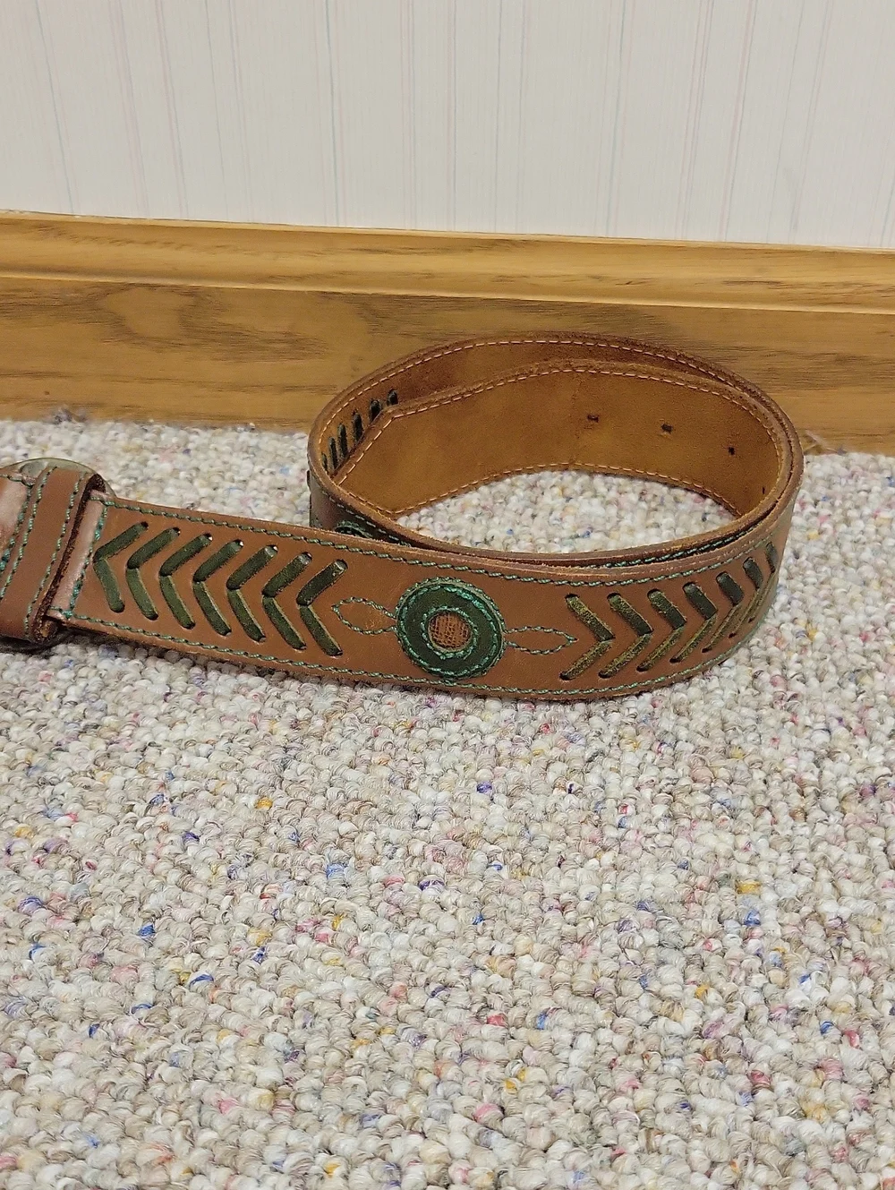 Tuareg For Benetton Brown Leather Men's Belt with Green Accent Small. Western